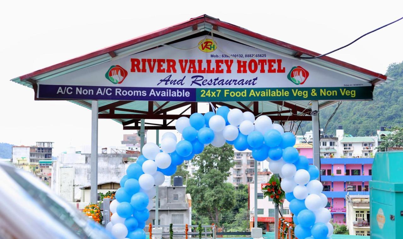 River Valley Hotel Rishikesh Bagian luar foto